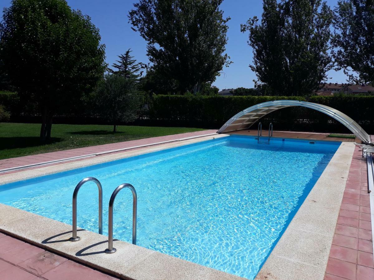 Preciosa Casa Independiente Con Piscina Cubierta Y Gran Jardin Privados Haro Extérieur photo