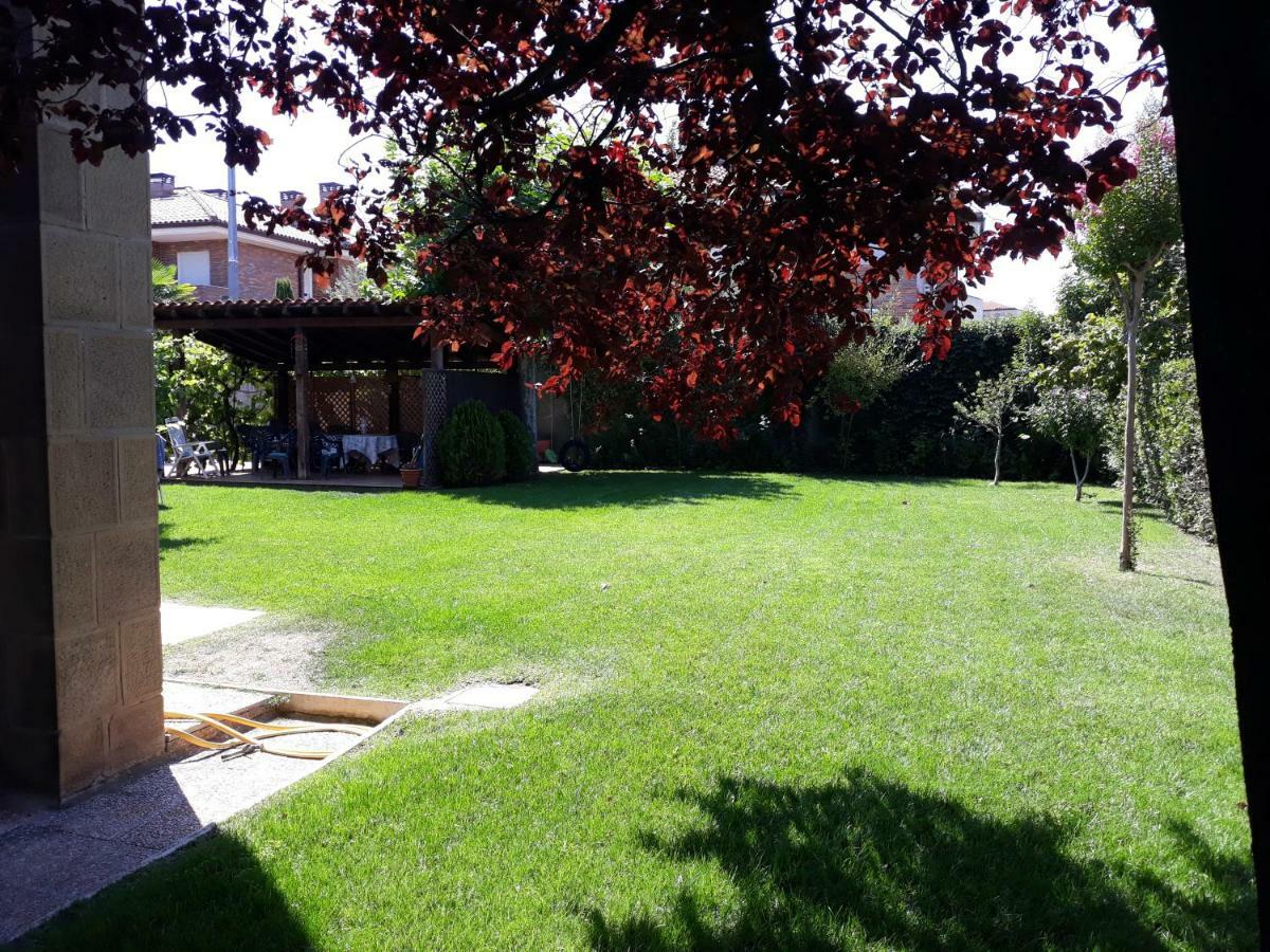 Preciosa Casa Independiente Con Piscina Cubierta Y Gran Jardin Privados Haro Extérieur photo